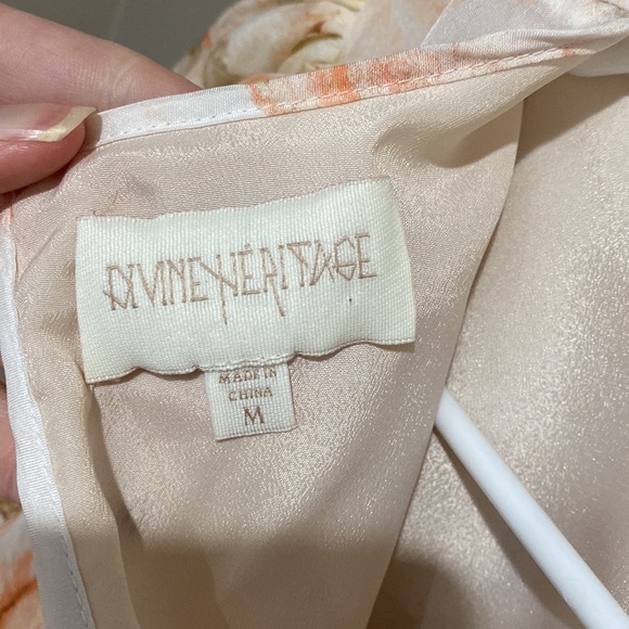 Divine heritage Floral  top M - Picture 5 of 6